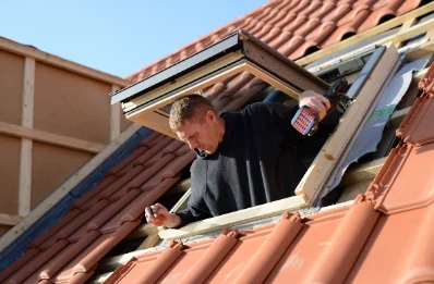 Pose de fenêtres de toit Velux à Lama